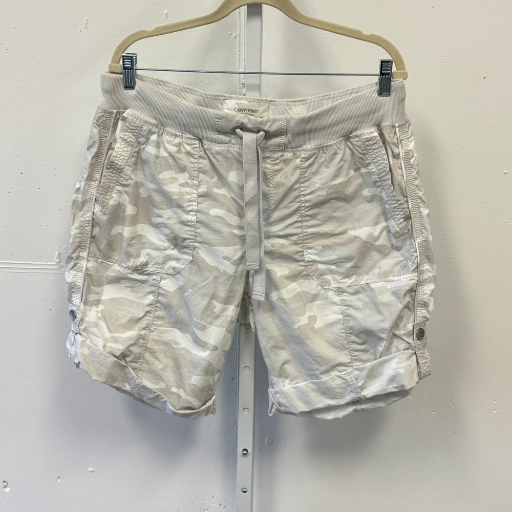 Calvin Klein Performance Camo Cargo Shorts Tan Grey Large Gorpcore Outdoor
